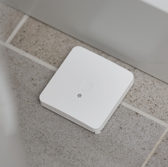 DSC PGP9986 PowerG+ Flood/Freeze Detector, Wireless Water Tile